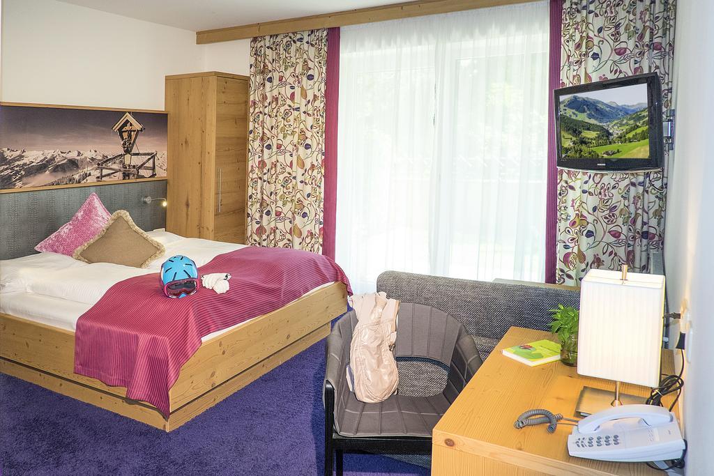 Hotel Talblick Saalbach-Hinterglemm Kültér fotó